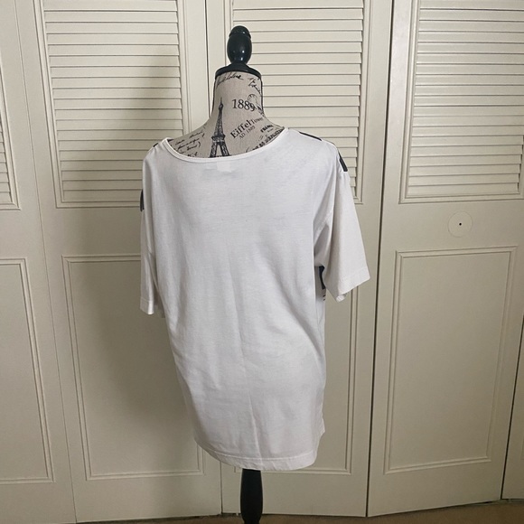 The Limited Tee - Picture 11 of 15